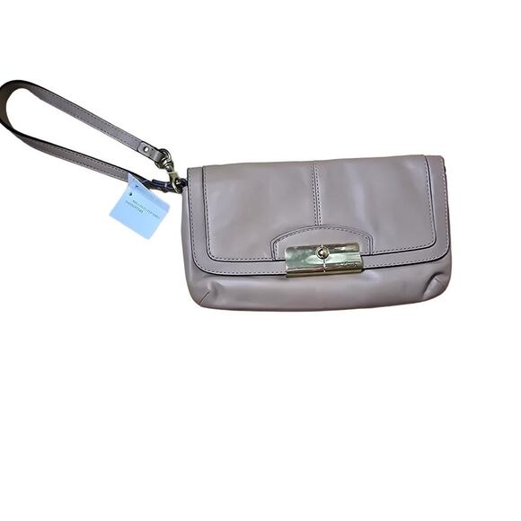 AUTHENTIC NEW WITH TAGS COACH LEATHER KRISTEN WRISTLET PURSE WITH GOLD HARDWARE - Picture 2 of 8